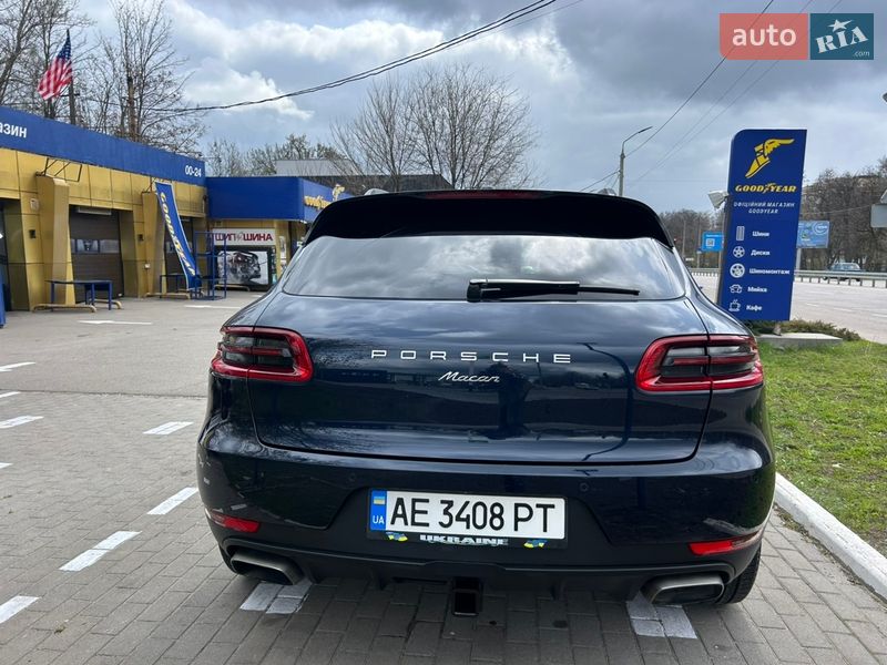 Позашляховик / Кросовер Porsche Macan 2018 в Дніпрі