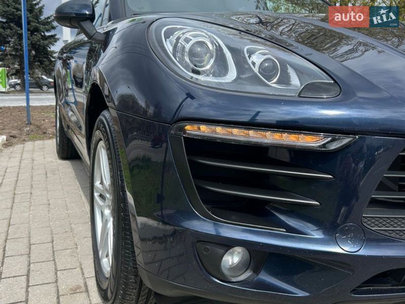 Позашляховик / Кросовер Porsche Macan 2018 в Дніпрі