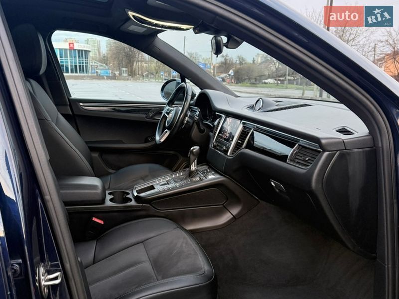 Позашляховик / Кросовер Porsche Macan 2018 в Києві