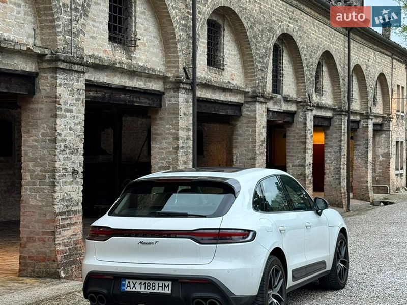 Внедорожник / Кроссовер Porsche Macan 2022 в Киеве