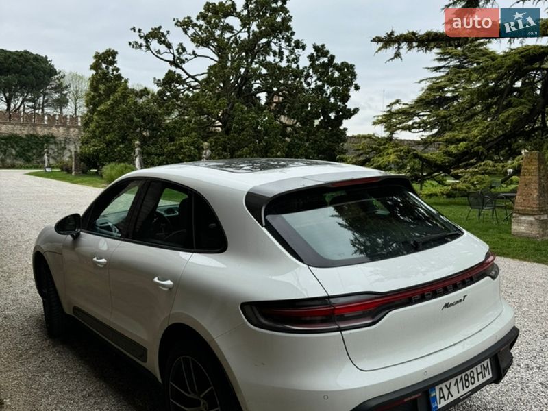 Внедорожник / Кроссовер Porsche Macan 2022 в Киеве