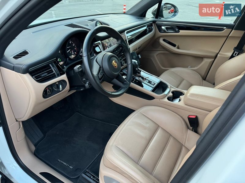 Внедорожник / Кроссовер Porsche Macan 2022 в Киеве