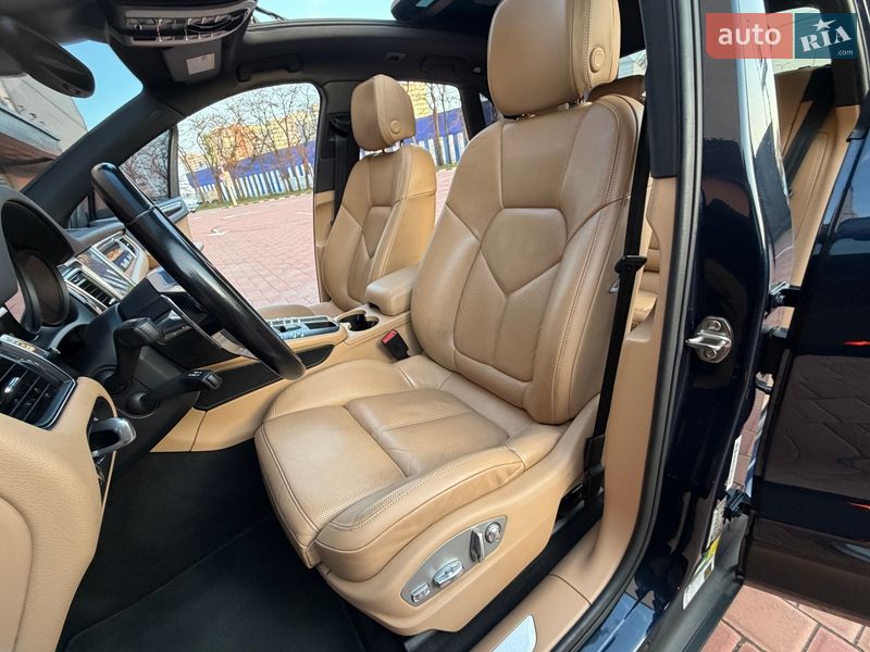 Внедорожник / Кроссовер Porsche Macan 2018 в Одессе