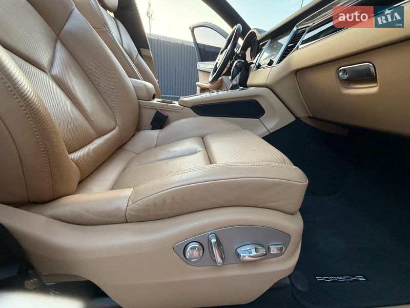 Внедорожник / Кроссовер Porsche Macan 2018 в Одессе