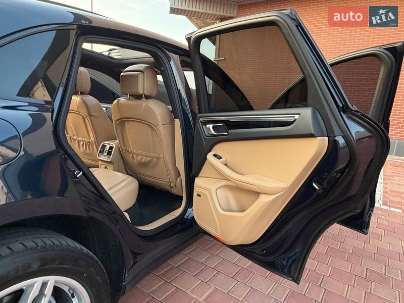 Внедорожник / Кроссовер Porsche Macan 2018 в Одессе