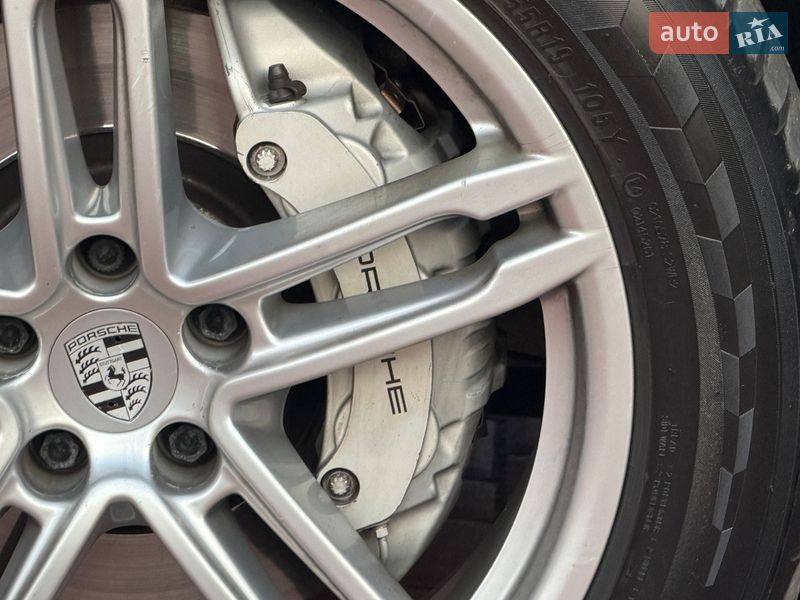 Внедорожник / Кроссовер Porsche Macan 2018 в Одессе