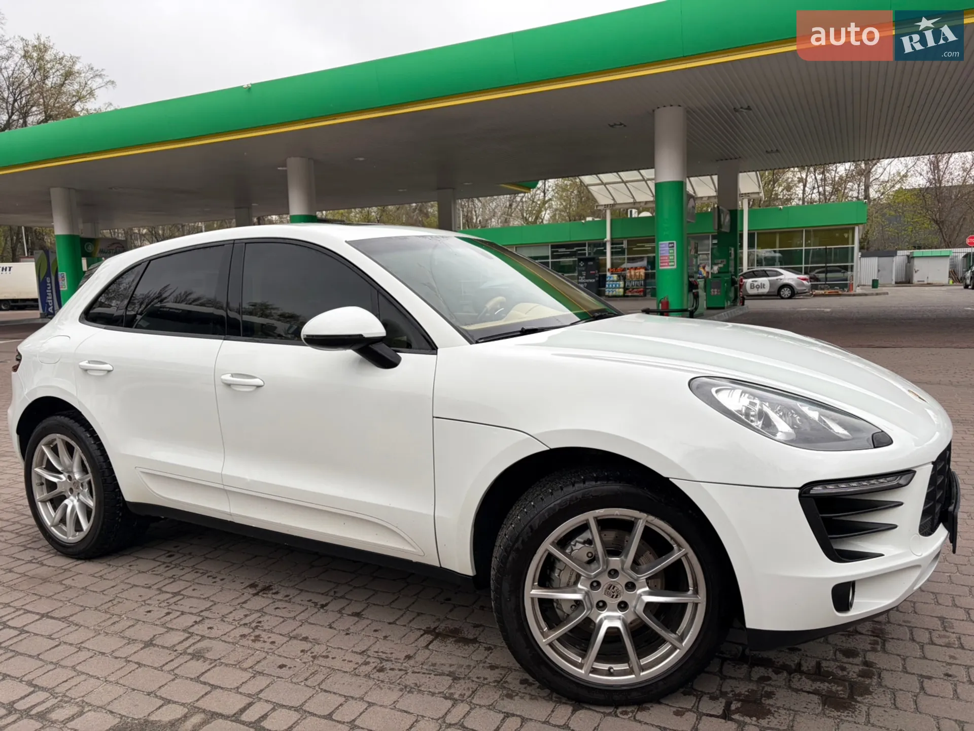 2016 Porsche Macan - мініатюра 7