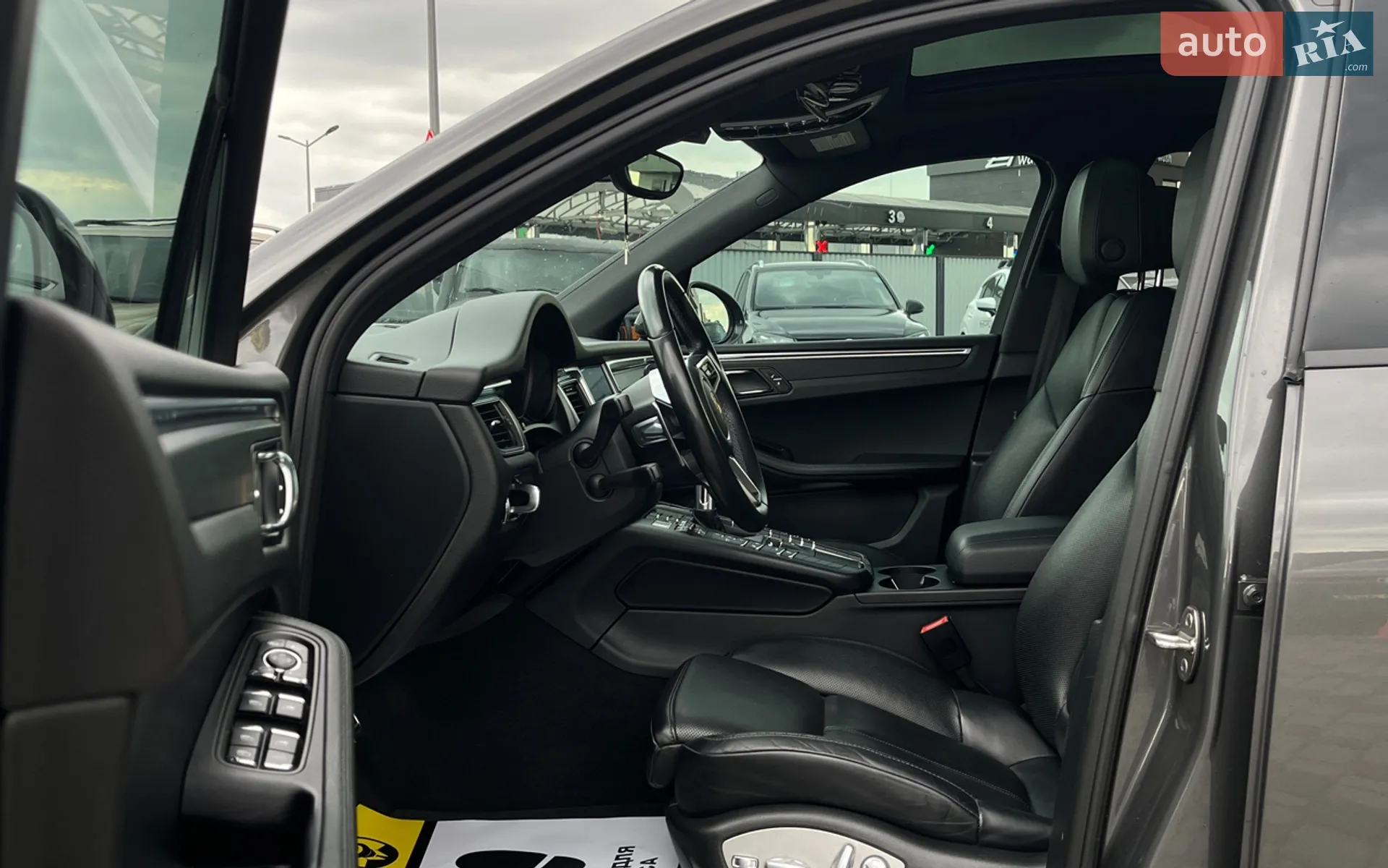2017 Porsche Macan - мініатюра 9
