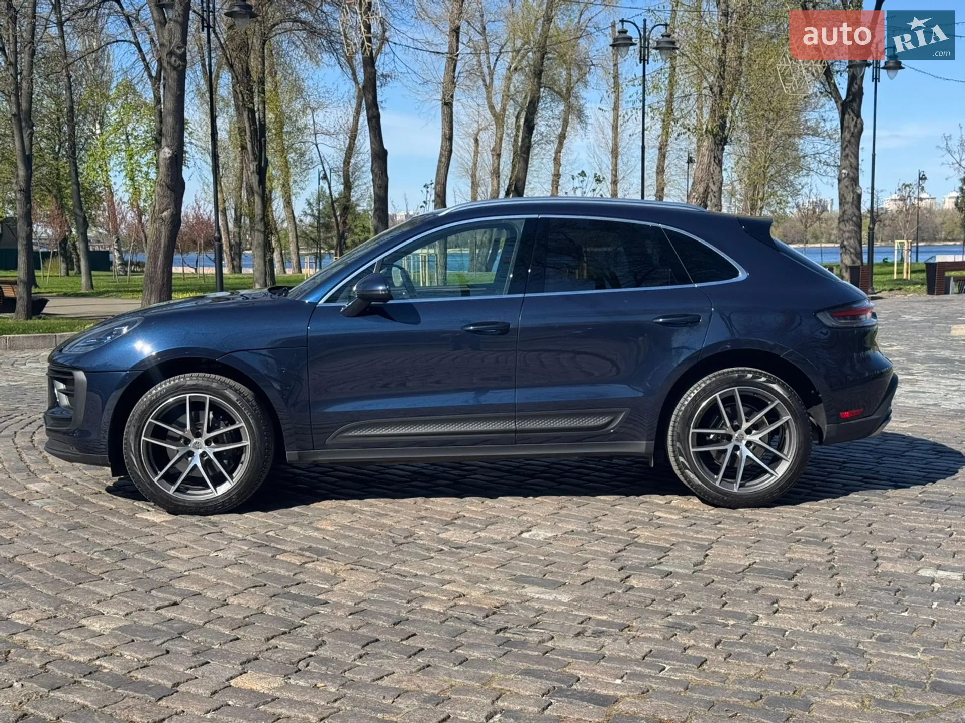 2022 Porsche Macan - мініатюра 2