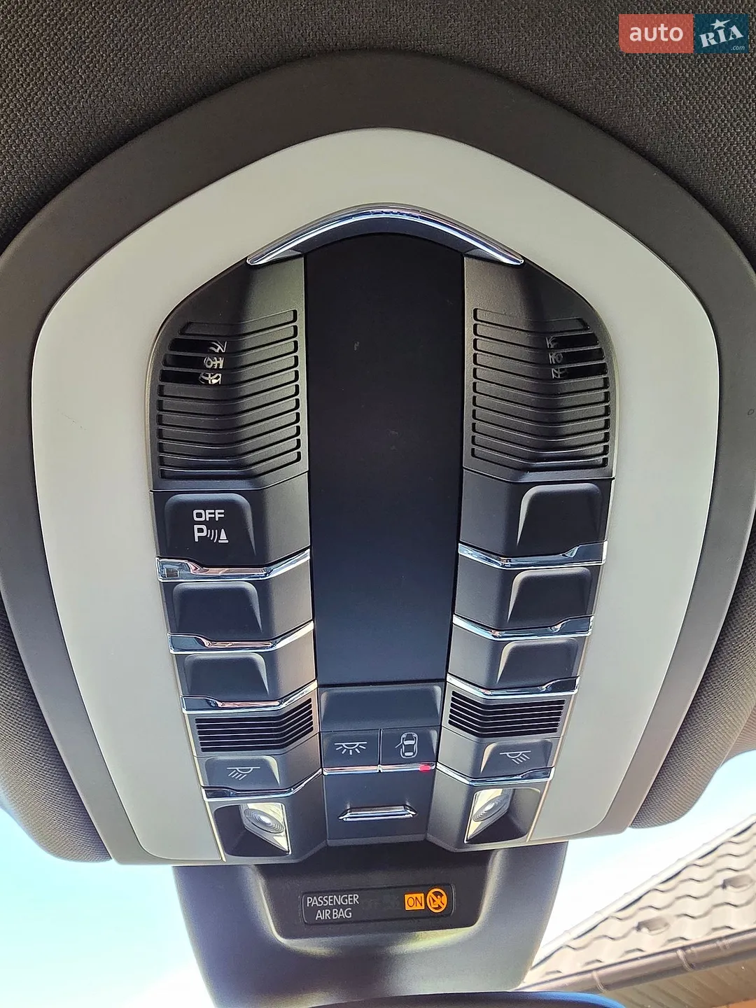 2017 Porsche Macan - мініатюра 29