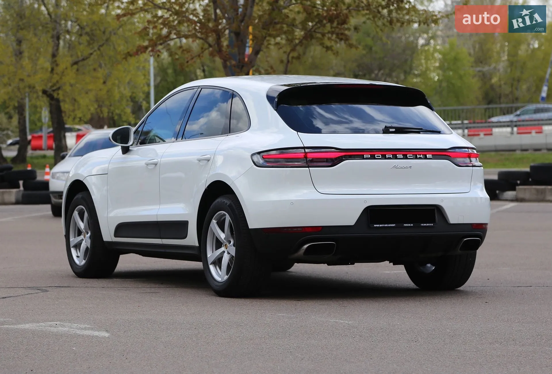 2021 Porsche Macan - мініатюра 5