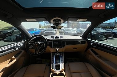 Позашляховик / Кросовер Porsche Macan 2017 в Івано-Франківську