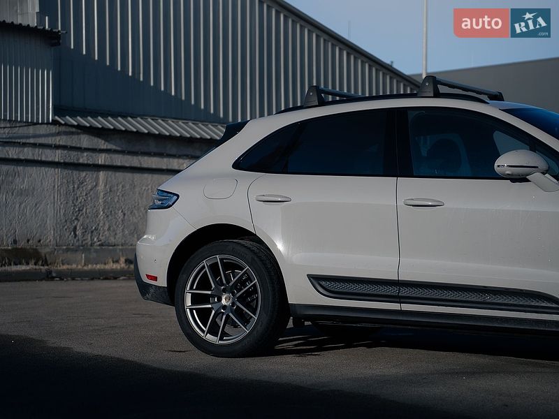 Внедорожник / Кроссовер Porsche Macan 2022 в Киеве фото 10 Внедорожник / Кроссовер Porsche Macan 2022 в Киеве