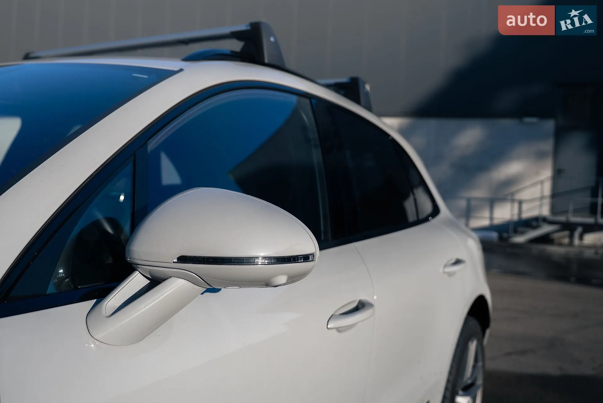 2022 Porsche Macan - мініатюра 12