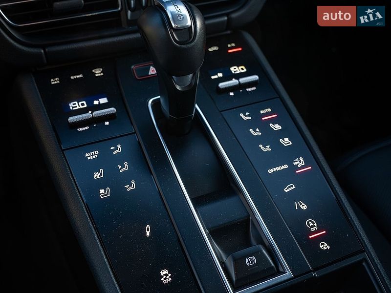 Внедорожник / Кроссовер Porsche Macan 2022 в Киеве фото 18 Внедорожник / Кроссовер Porsche Macan 2022 в Киеве
