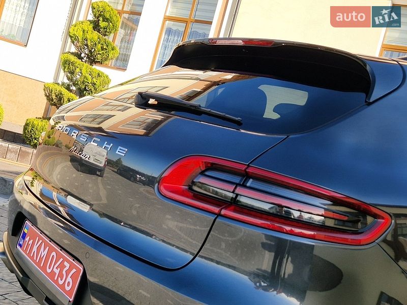 Внедорожник / Кроссовер Porsche Macan 2017 в Бориславе