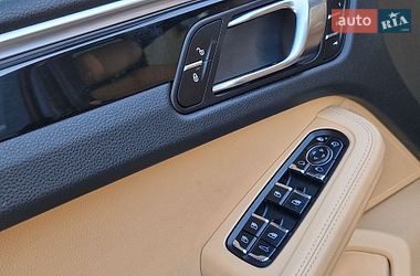 Внедорожник / Кроссовер Porsche Macan 2017 в Бориславе