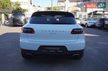 Внедорожник / Кроссовер Porsche Macan 2016 в Одессе