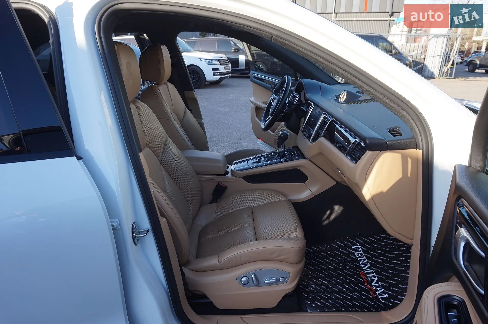 2016 Porsche Macan - мініатюра 31