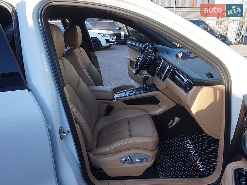 Внедорожник / Кроссовер Porsche Macan 2016 в Одессе