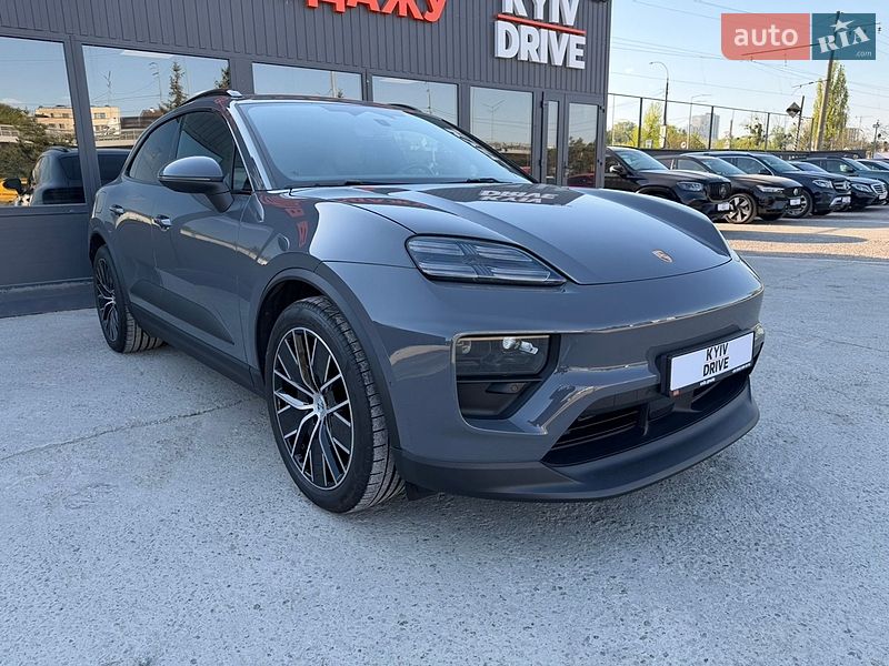Внедорожник / Кроссовер Porsche Macan 2025 в Киеве
