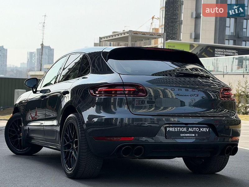Внедорожник / Кроссовер Porsche Macan 2016 в Киеве