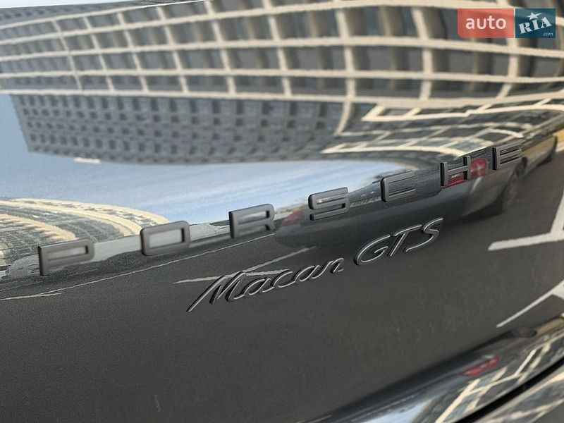 Внедорожник / Кроссовер Porsche Macan 2016 в Киеве