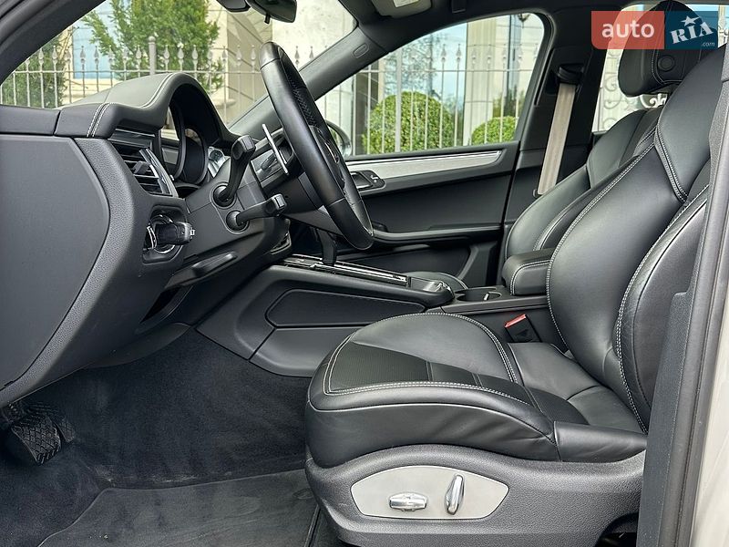 Внедорожник / Кроссовер Porsche Macan 2023 в Киеве