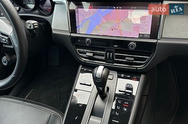 Внедорожник / Кроссовер Porsche Macan 2023 в Киеве