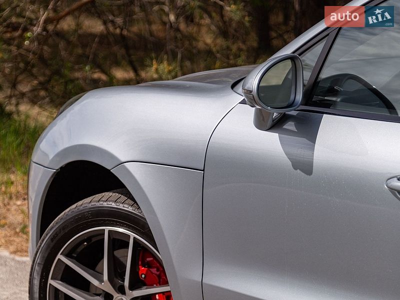 Внедорожник / Кроссовер Porsche Macan 2022 в Киеве