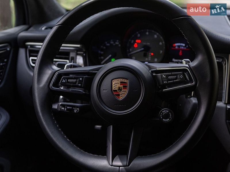 Внедорожник / Кроссовер Porsche Macan 2022 в Киеве
