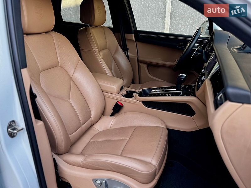 Внедорожник / Кроссовер Porsche Macan 2022 в Харькове