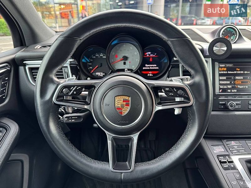 Внедорожник / Кроссовер Porsche Macan 2014 в Киеве