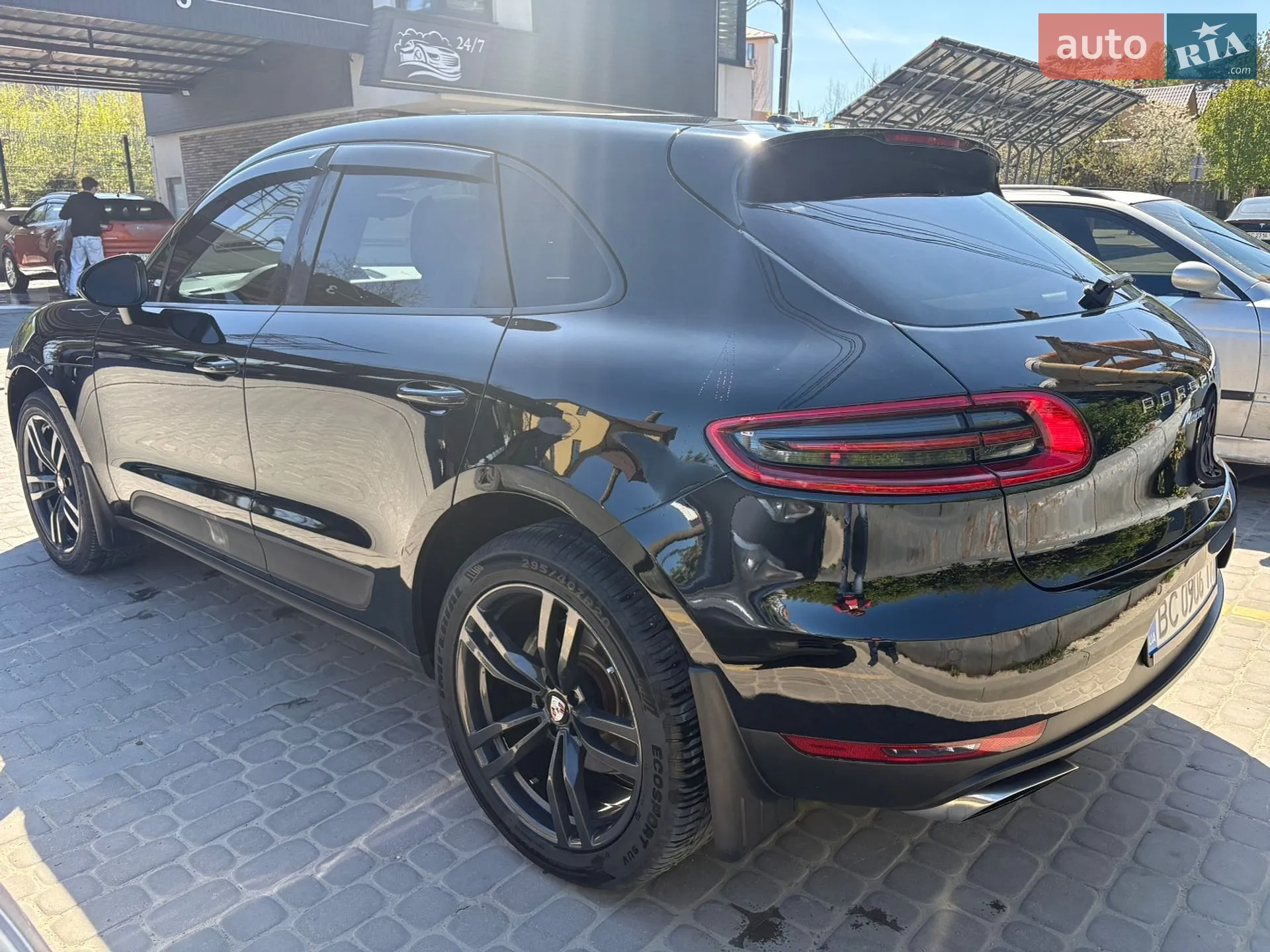 2017 Porsche Macan - мініатюра 26