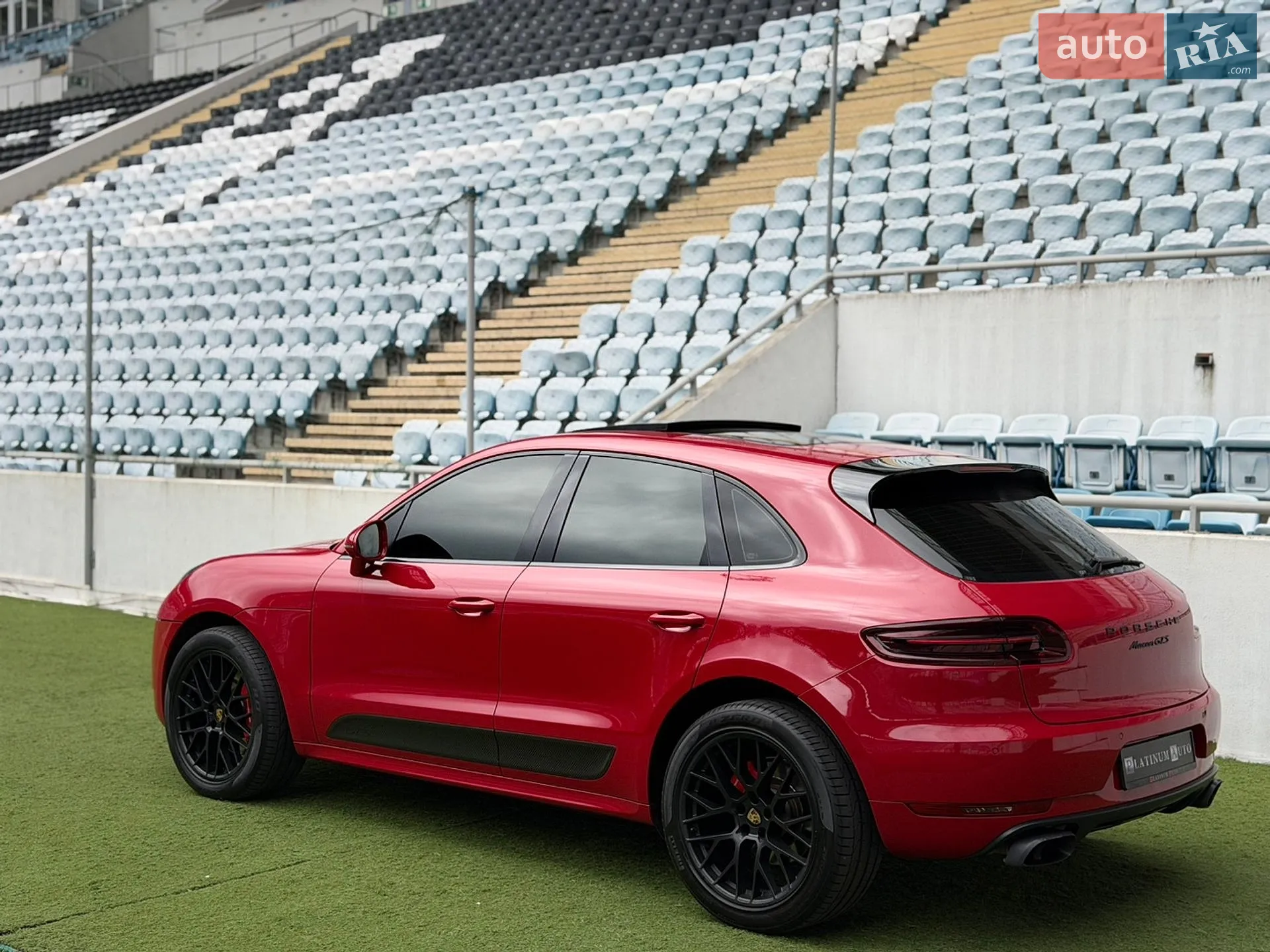 2017 Porsche Macan - мініатюра 18