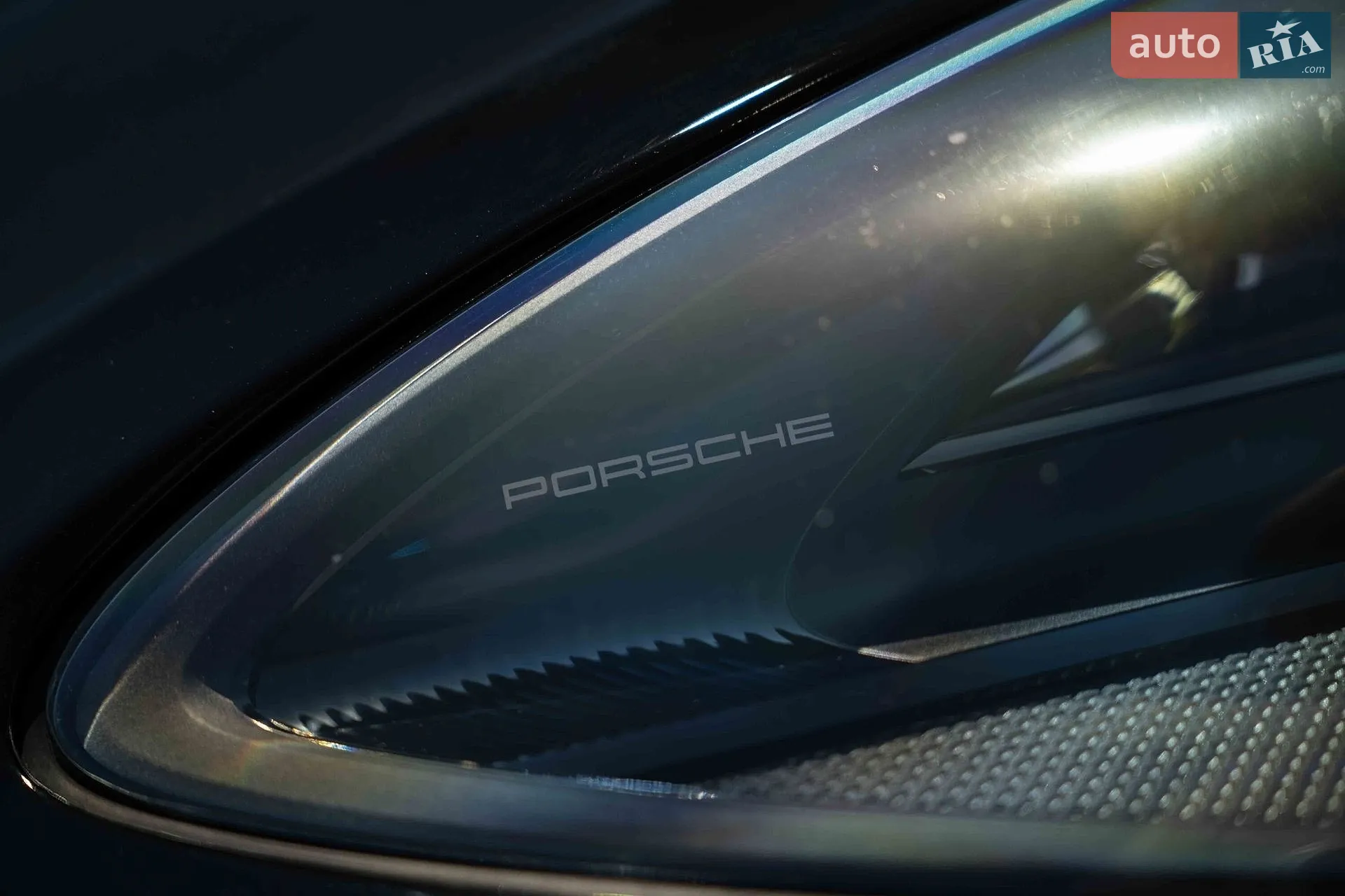 2021 Porsche Macan - мініатюра 16
