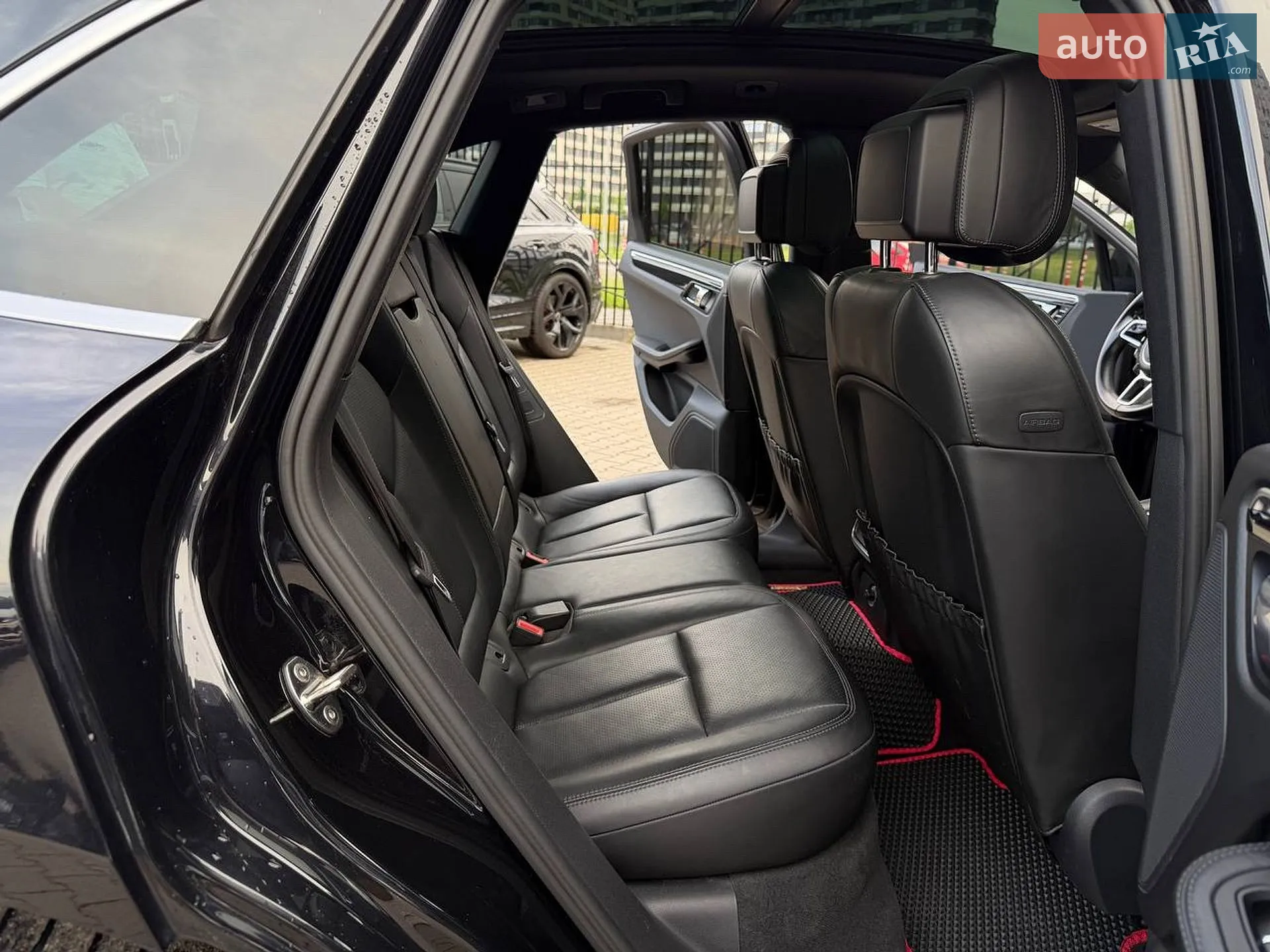 2015 Porsche Macan - мініатюра 10