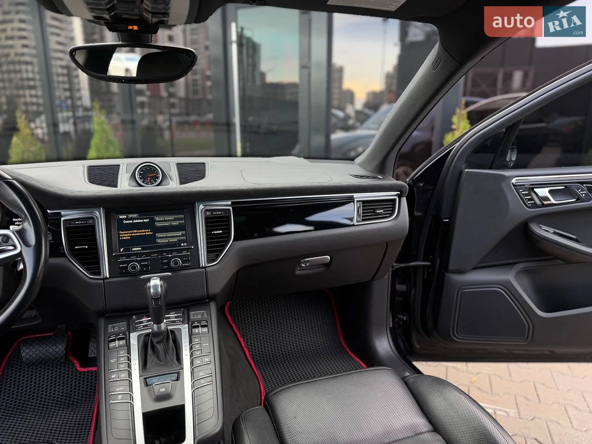 2015 Porsche Macan - мініатюра 18