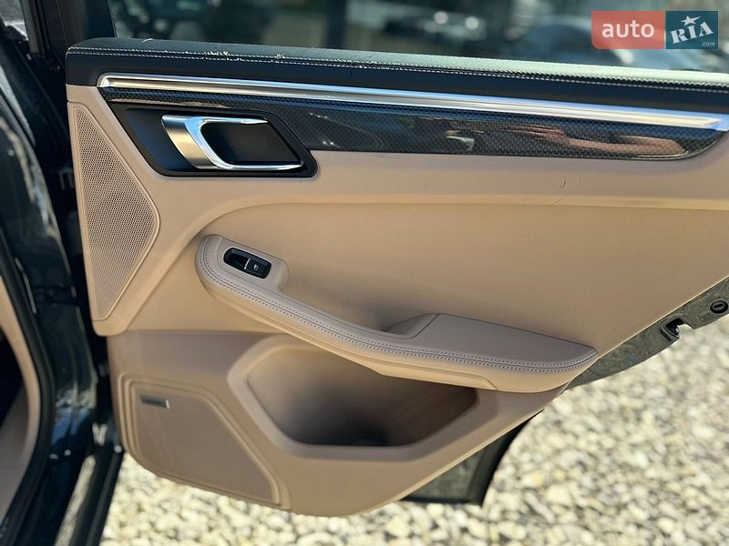 Внедорожник / Кроссовер Porsche Macan 2019 в Львове