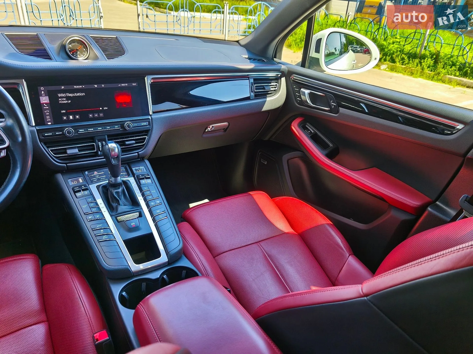 2020 Porsche Macan - мініатюра 32
