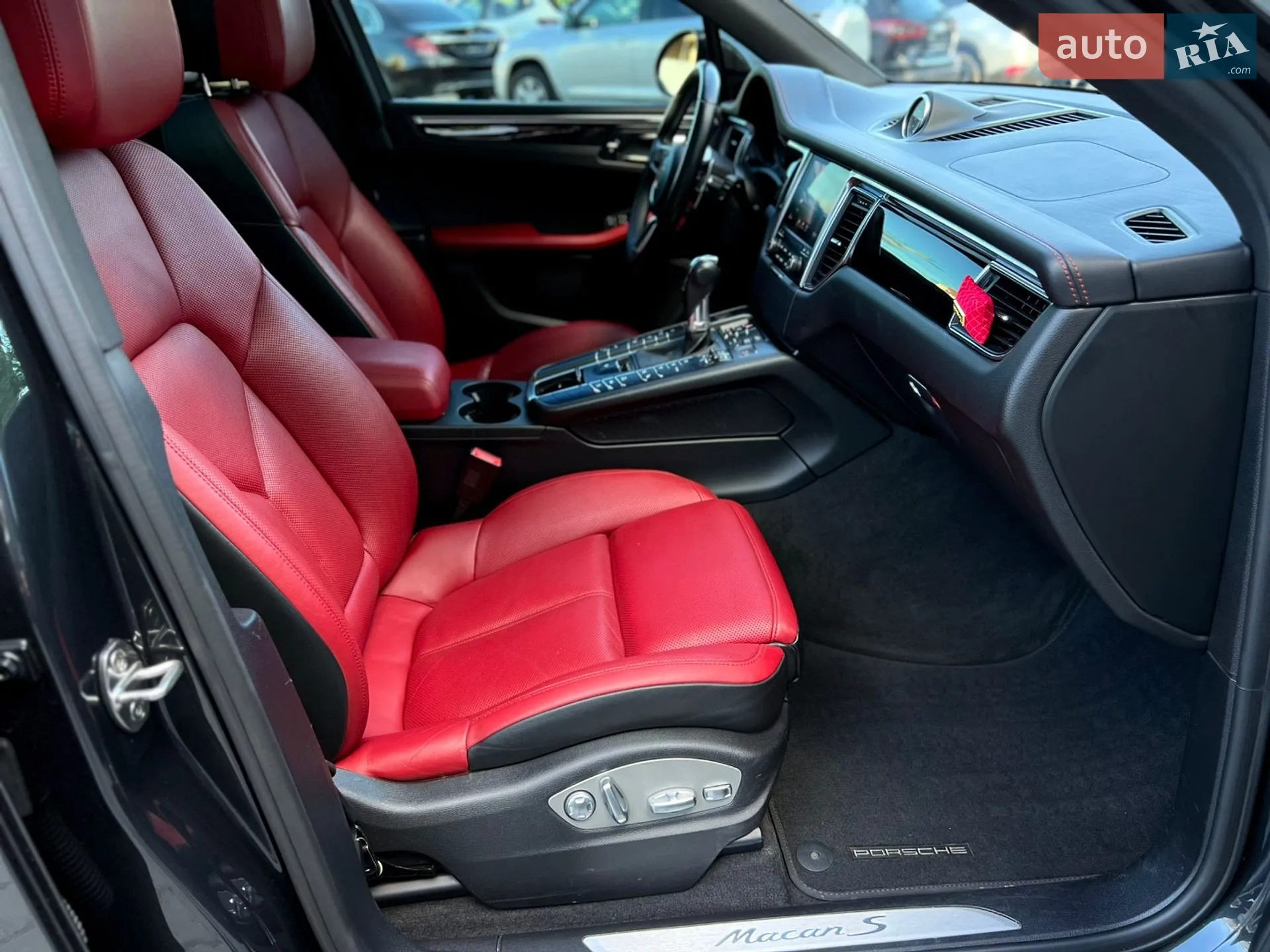 2018 Porsche Macan - мініатюра 28