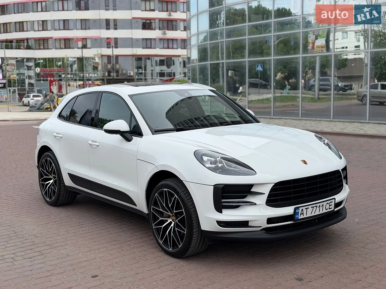 2020 Porsche Macan - мініатюра 15