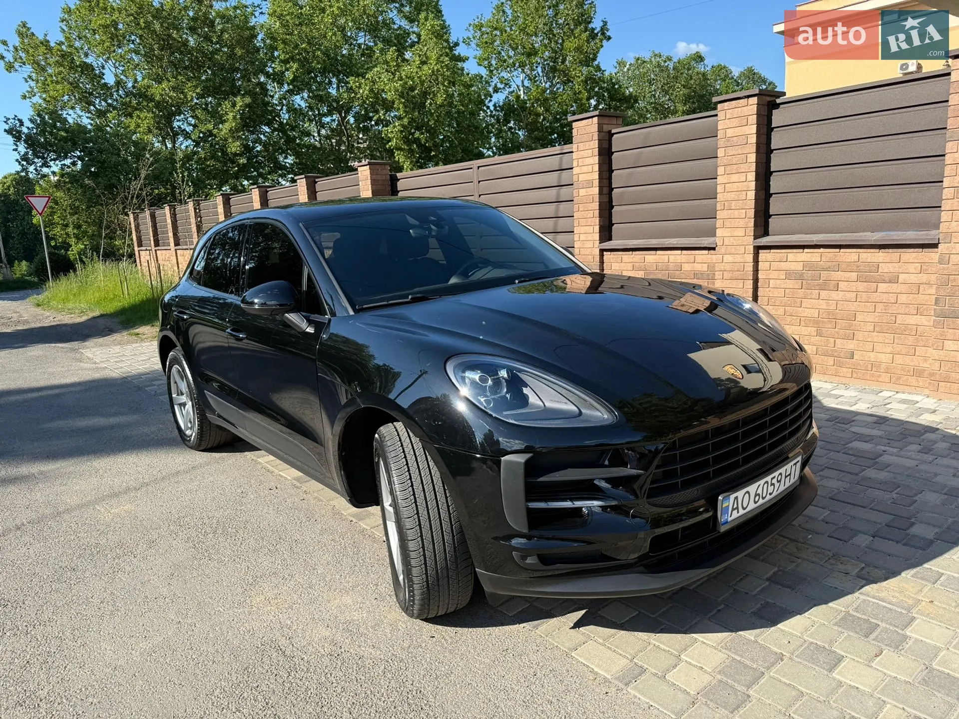 2020 Porsche Macan - мініатюра 3