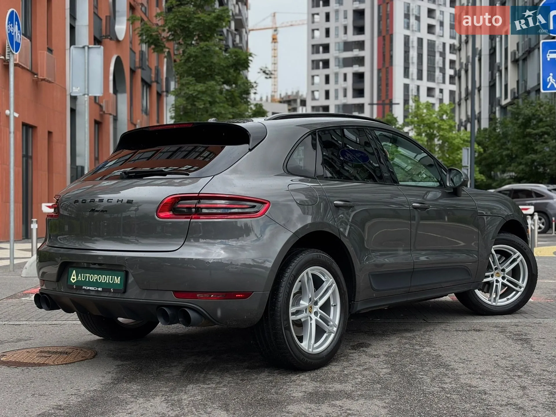2017 Porsche Macan - мініатюра 13