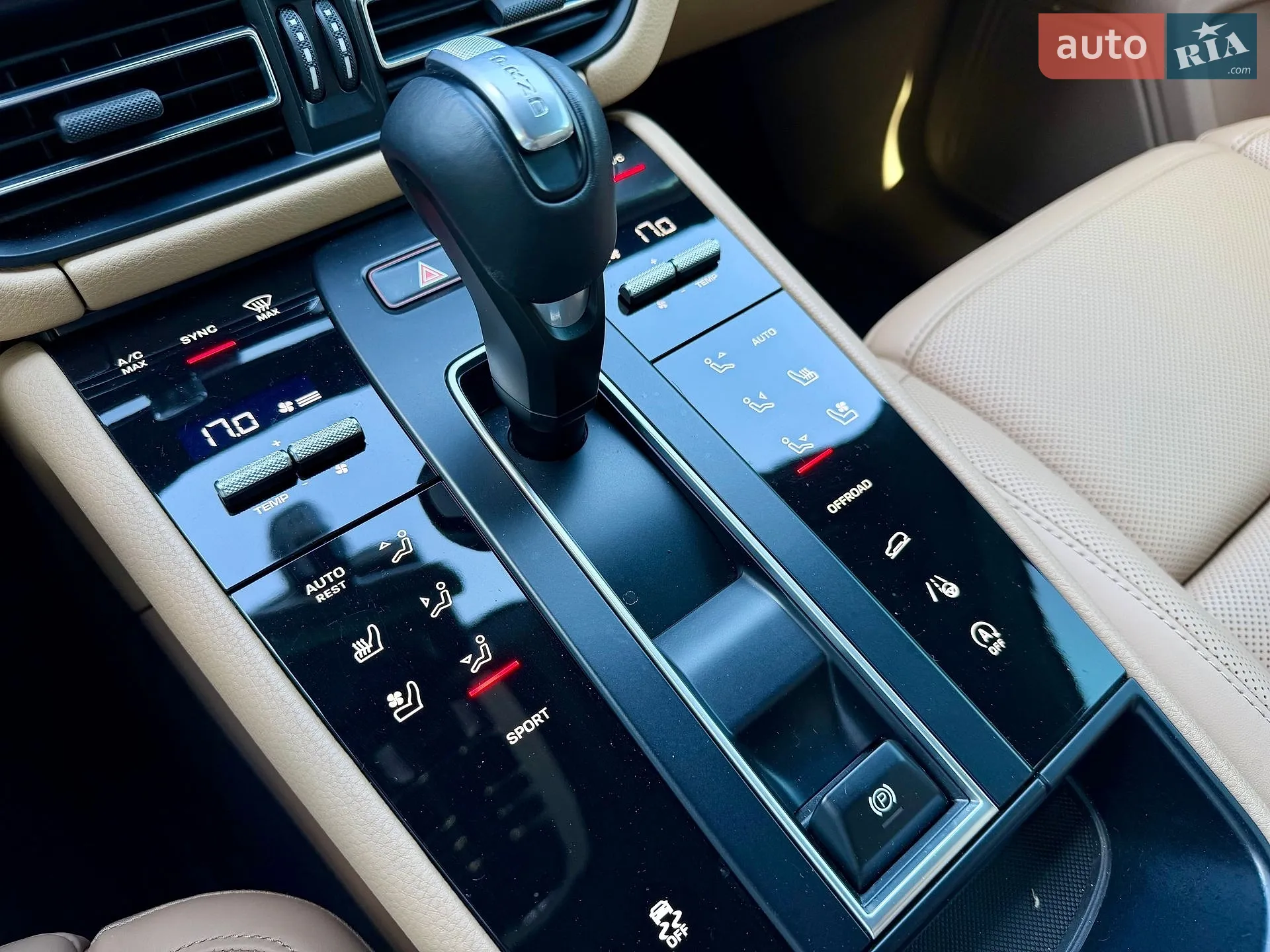 2022 Porsche Macan - мініатюра 24