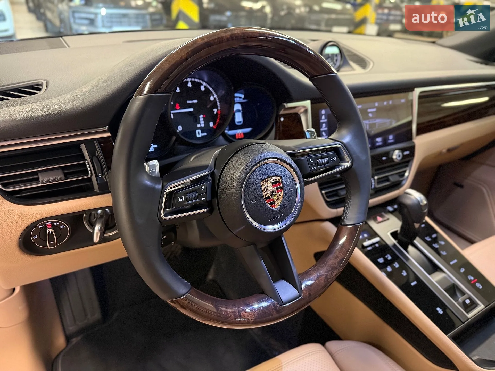 2024 Porsche Macan - мініатюра 33