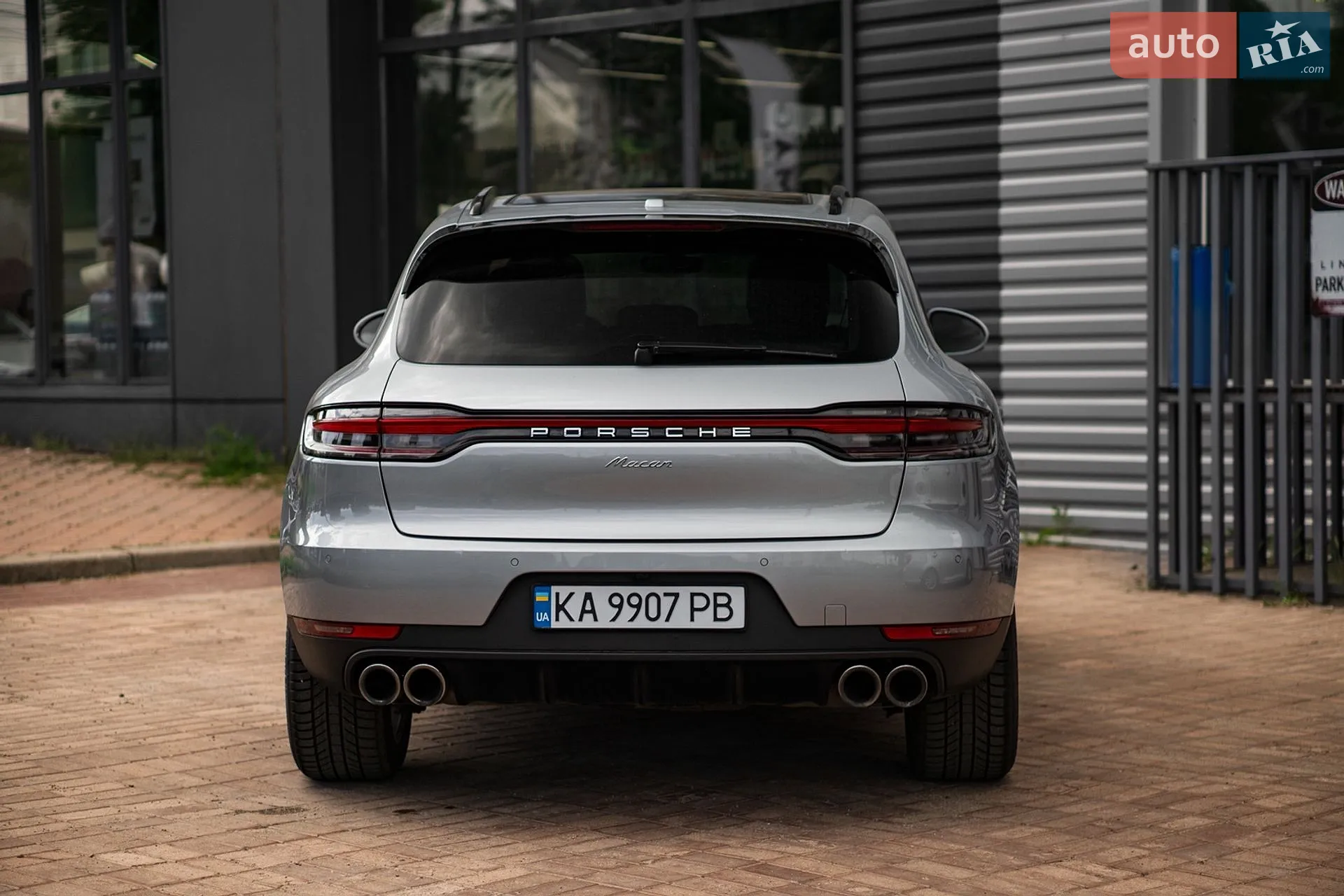 2021 Porsche Macan - мініатюра 4