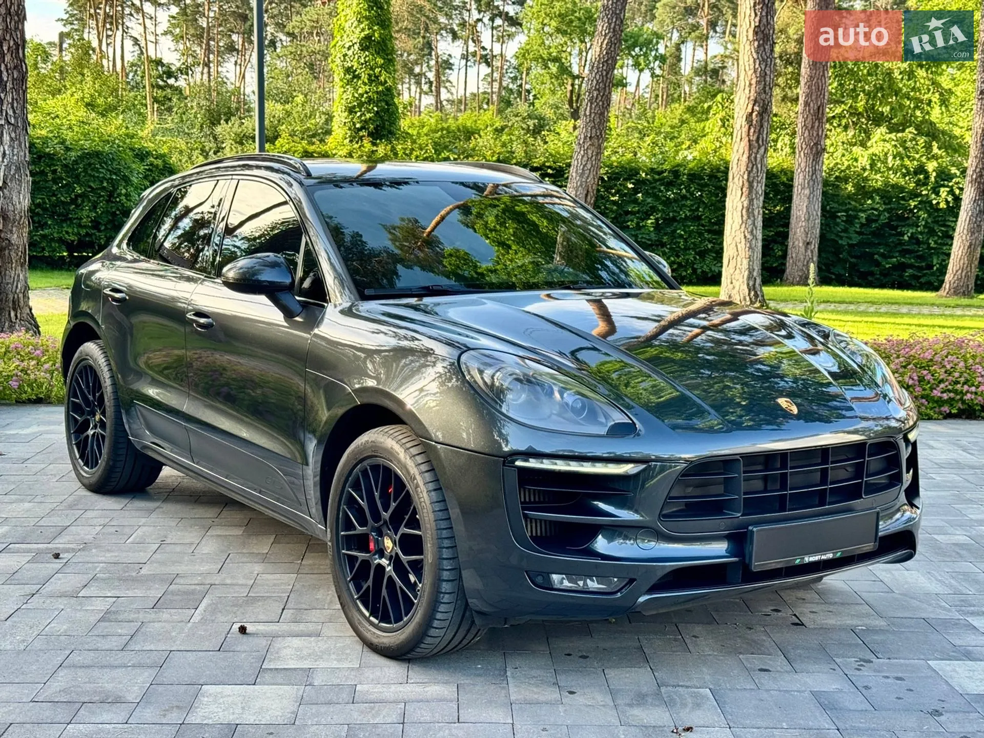2016 Porsche Macan - мініатюра 8