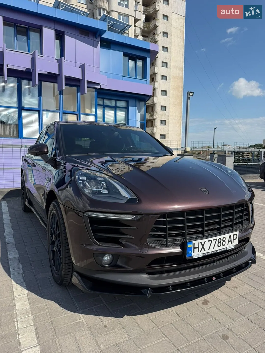 2016 Porsche Macan - мініатюра 2