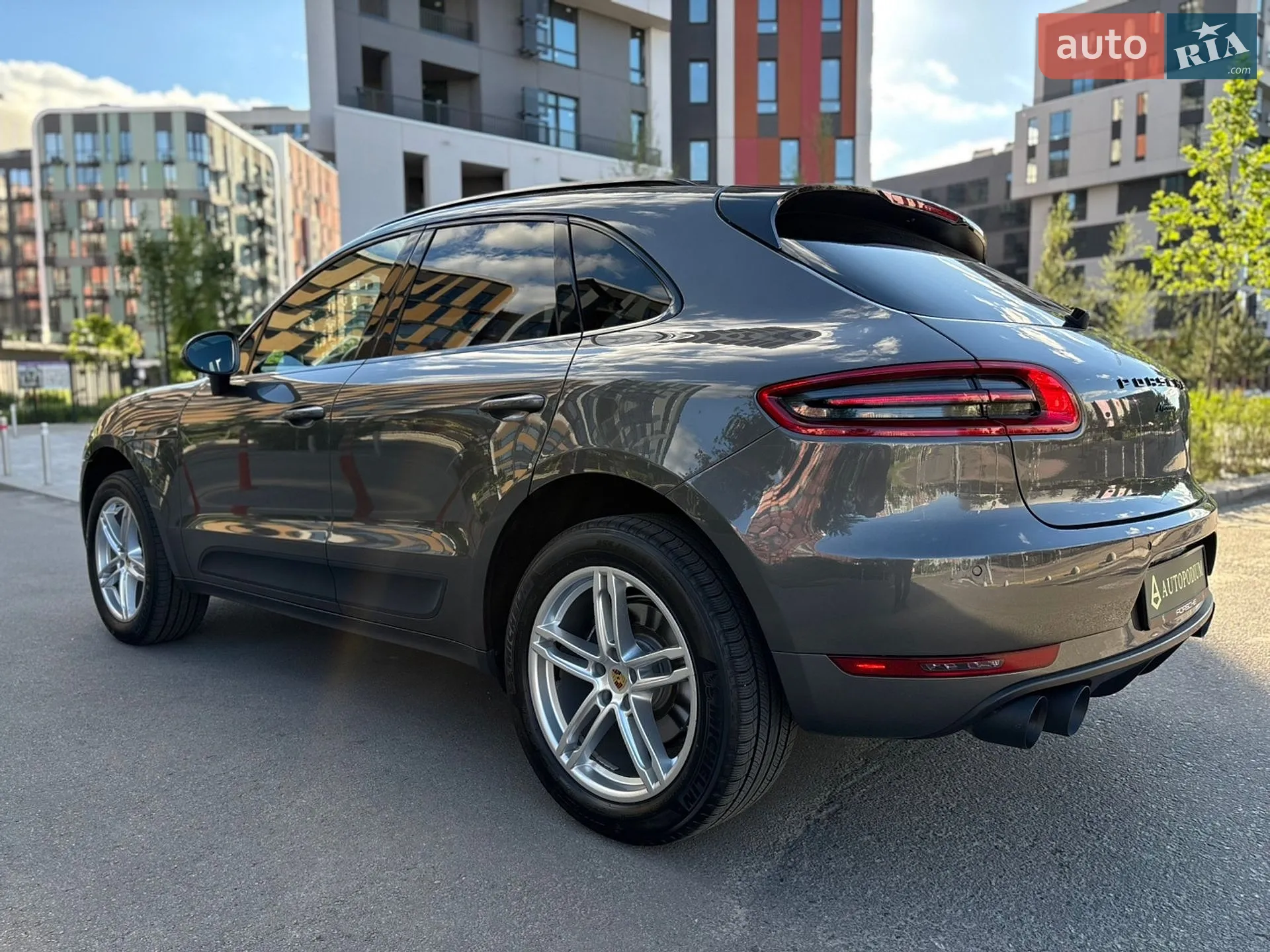 2017 Porsche Macan - мініатюра 16